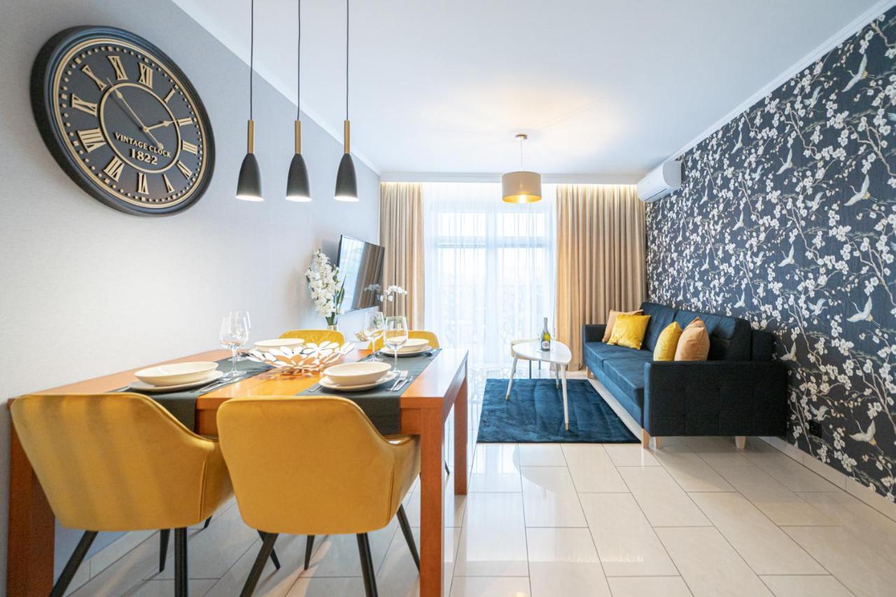 Apartament 55M2 - Darmowy Garaz - Klimatyzacja - Centrum - 24Na7 Вроцлав Екстериор снимка