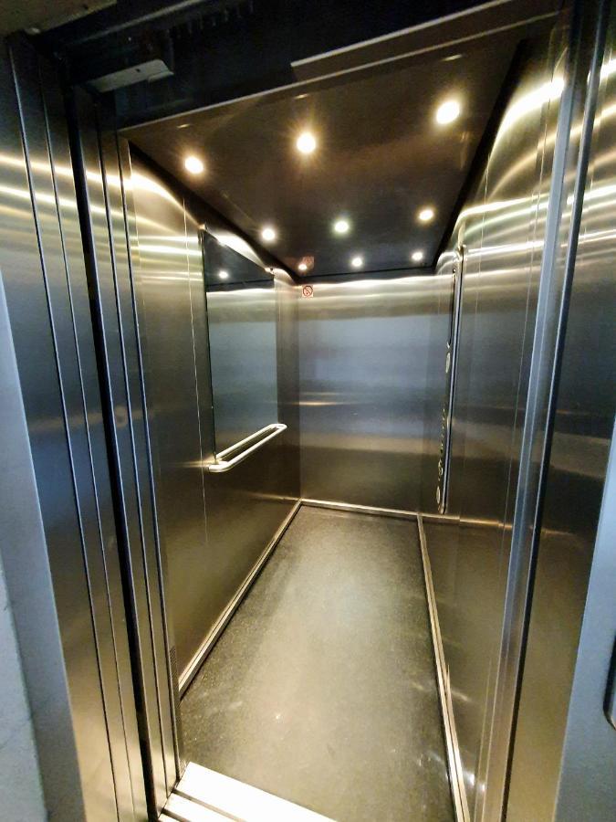 Apartament 55M2 - Darmowy Garaz - Klimatyzacja - Centrum - 24Na7 Вроцлав Екстериор снимка